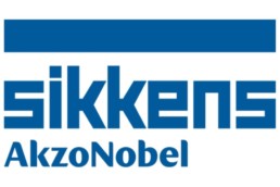Sikkens da Azko Nobel para o lasur utilizado.
